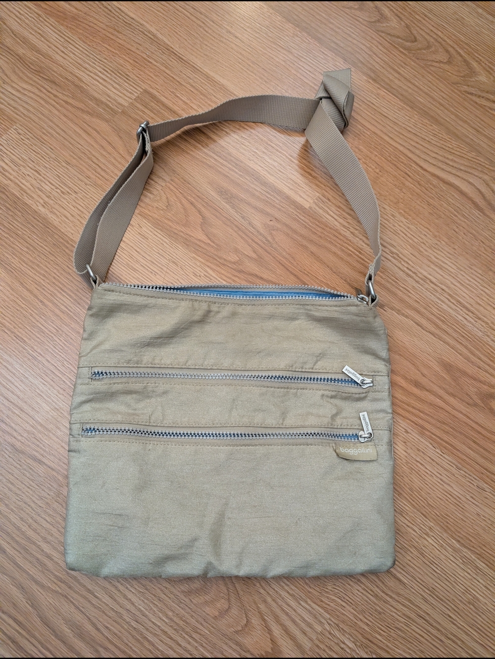Baggallini Khaki Crossbody Bag with Blue Zip Accents